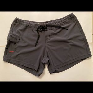 Maui Rippers Women’s BoardShorts Size 14